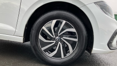 Volkswagen Polo 1.0 Life 5dr Petrol Hatchback